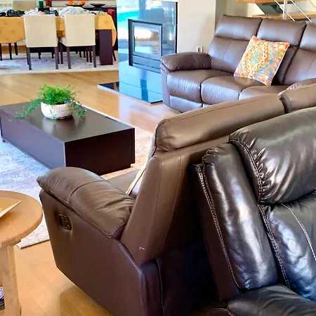 וילה Two Palms *