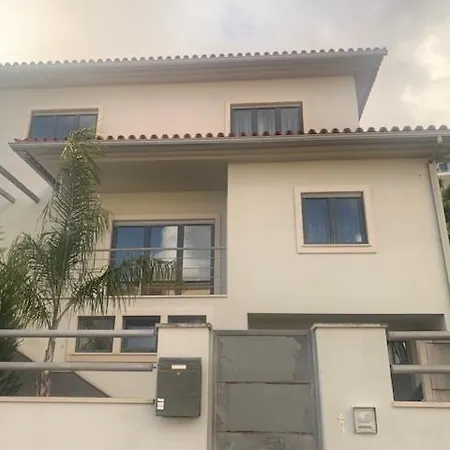 Βίλα Two Palms