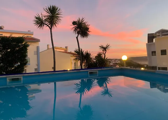 Two Palms Villa Nazaré